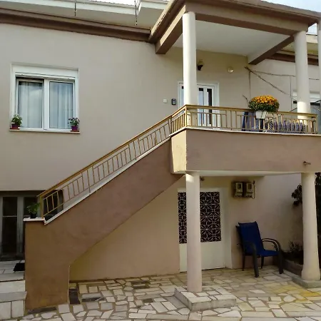 Meteora Quiet House * Калампака
