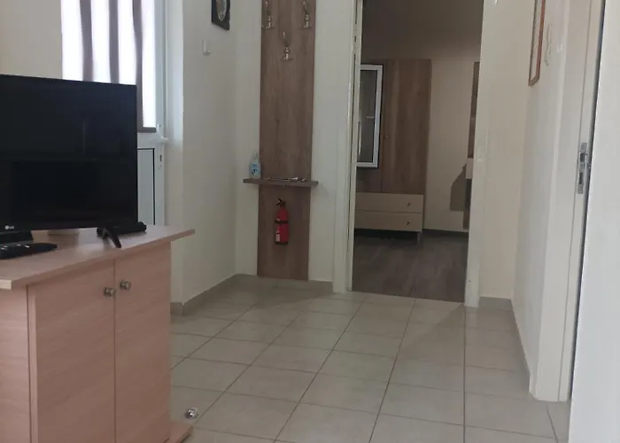 Meteora Quiet House カランバカ